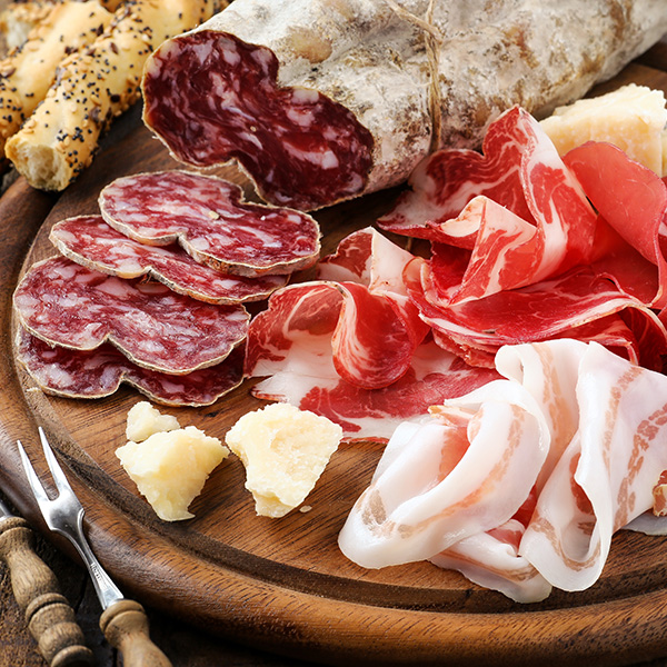 Il tagliere di salumi nostrani della Locanda Avanguardia
