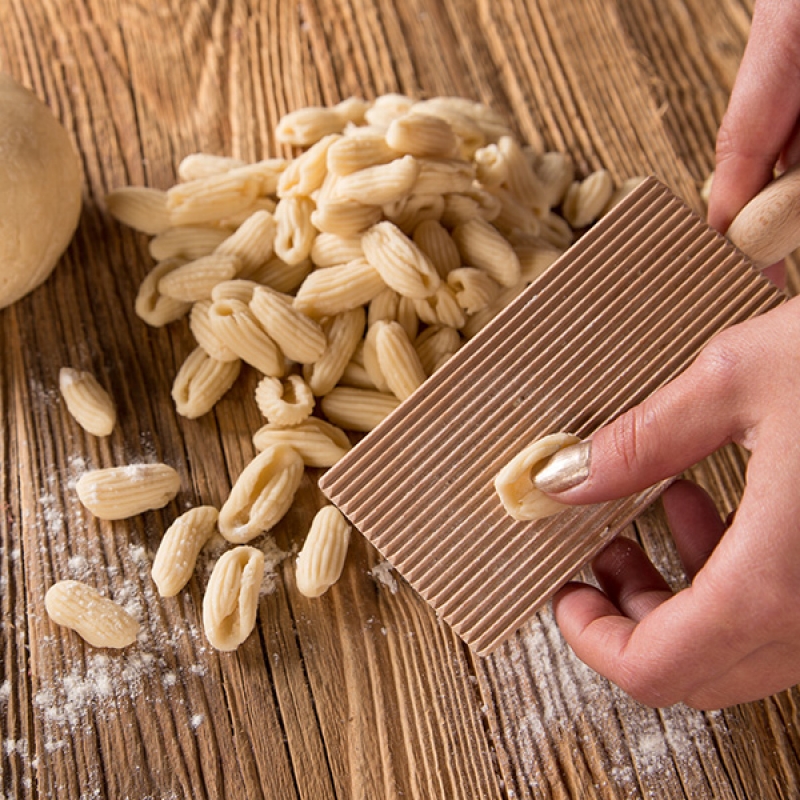 La pasta fatta a mano nella cucina della Locanda Avanguardia